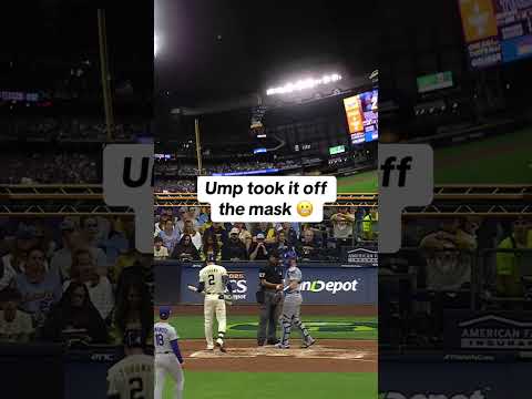 Bro wasn’t fazed 😅 #MLB #NLCS