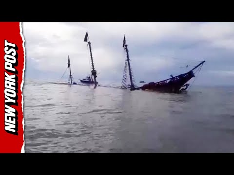 Iconic Replica of Christopher Columbus Ship Sinks Off Coast of Mexican Resort Town