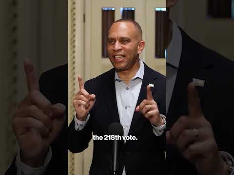 Trump and Mike Johnson Slammed by Jeffries for ‘Running a Pedophile Protection Program’ #shorts