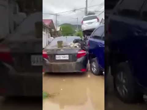 Typhoon Kalmaegi Slams Central Philippines: Deadly Floods Trap Residents on Rooftops #shorts