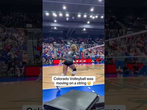 They were all in sync 🏐 (via coloradovolleyball/X)