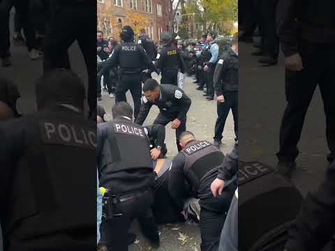 Anti-ICE Protestors CLASH with Chicago Police During Tense Standoff in Little Village #shorts