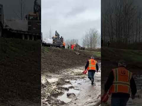 EVACUATIONS After Breach in Levee Near Seattle #shorts