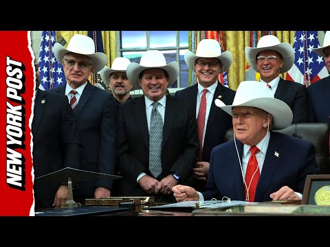 Trump Given Cowboy Hat by 1980 US Men’s Olympic Hockey Team