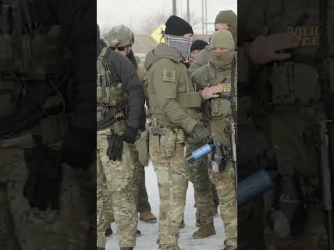 Ilhan Omar Squares Off Against Feds After Being Kicked Out Minneapolis ICE Facility #shorts