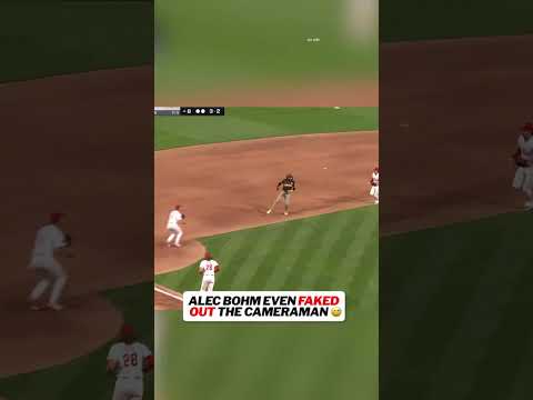 Alec Bohm with the heads up play to get Fernando Tatis Jr. out 😮 #baseball