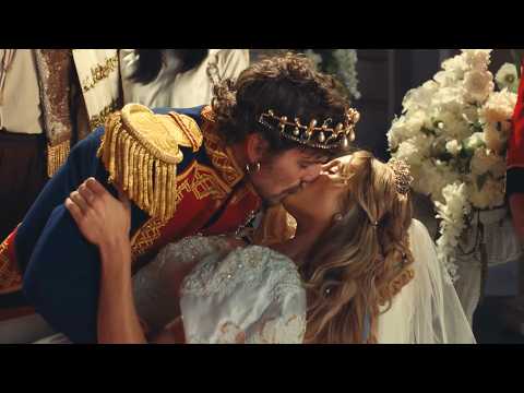 Benson Boone KISSES Alix Earle in Theatrical ‘Time of My Life’ Music Video