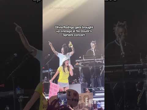 Gwen Stefani brought Olivia Rodrigo onstage at No Doubt’s Sphere residency in Vegas(🎥: redmannjohn)