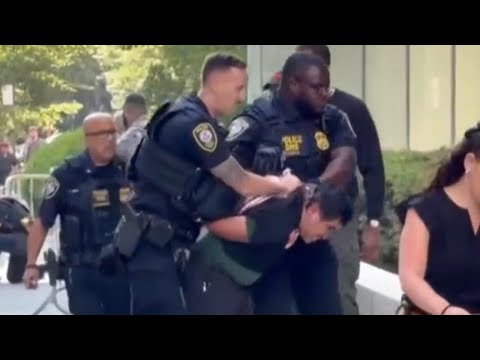 Suspect arrested in explosion outside NYC federal building was anti-ICE, sources say