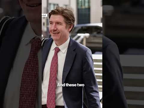 What New Yorkers Think About the Canoodling Lawyers: ‘Really Inappropriate’ #shorts