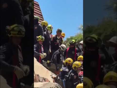 Woman Pulled Out From Cali Rubble in Dramatic Earthquake Rescue #shorts
