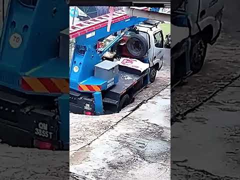 Shocking Moment 10-Ton Truck SWALLOWED By Sudden Sinkhole #shorts