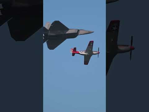 F-22 Raptor Fighter Jet Soars Over San Francisco Bay in Stunning Flyover #shorts
